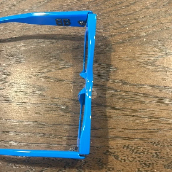 Balenciaga Sunglasses BB0243S - Picture 12 of 15